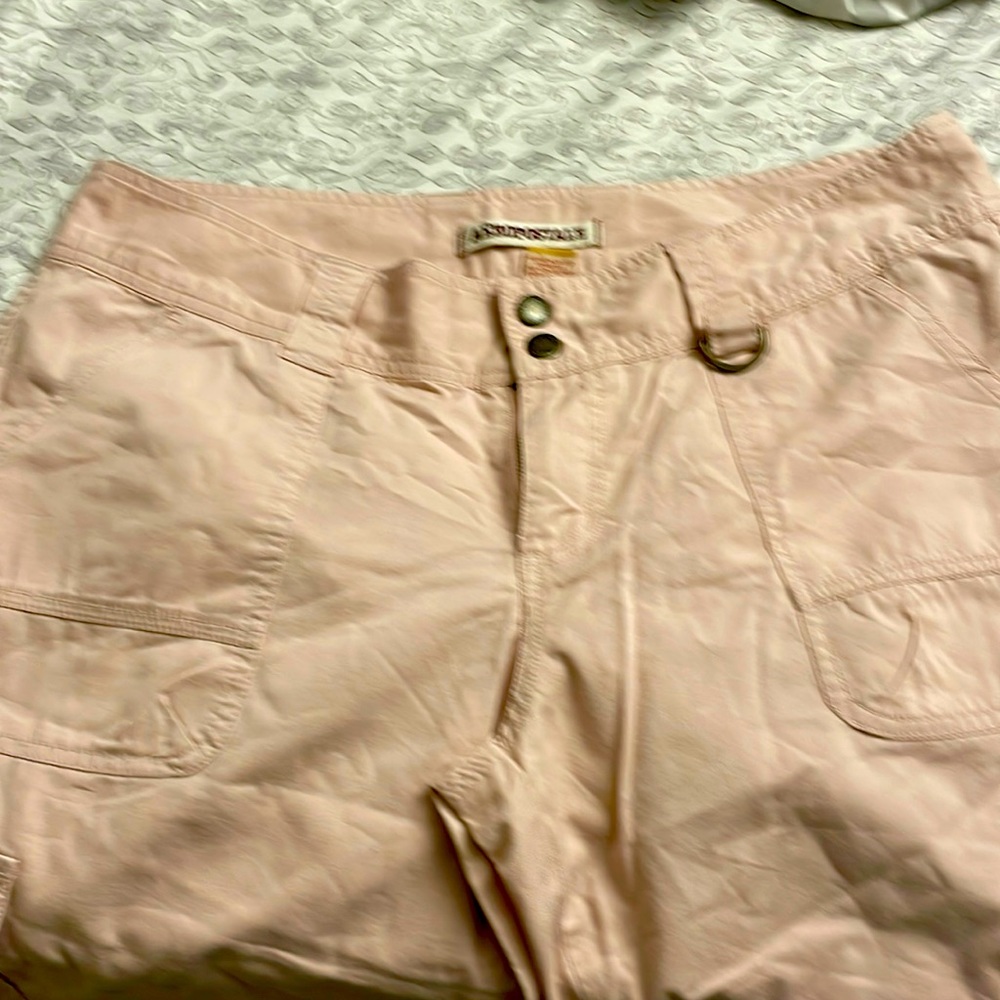 Light pink cargos